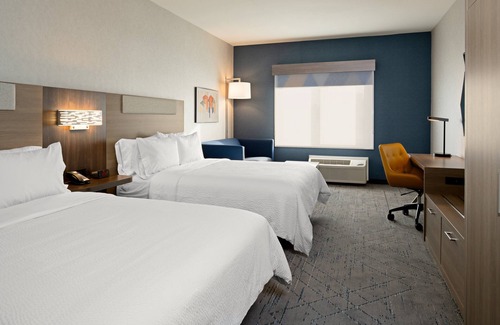Hollister Hotel | Holiday Inn Express and Suites Hollister by IHG