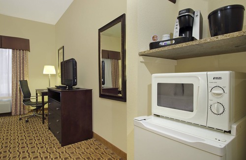 Boonville Hotel | Holiday Inn Express Boonville by IHG