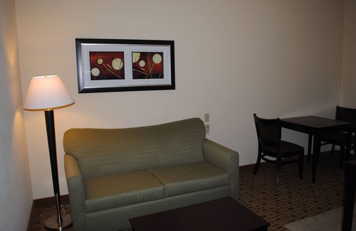 Boonville Hotel | Holiday Inn Express Boonville by IHG