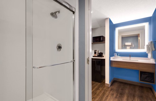 Cambridge Hotel | Holiday Inn Express Cambridge by IHG