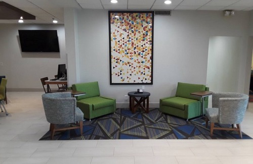 Easton Hotel | Holiday Inn Express Easton by IHG