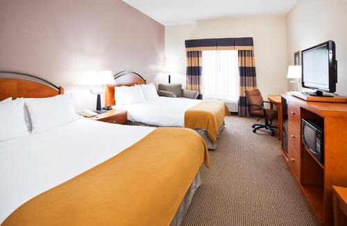 Forest City Hotel | Holiday Inn Express Forest City by IHG