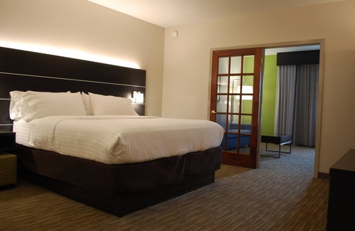 Kingsport Hotel | Holiday Inn Express Hotel and Suites Kingsport by IHG