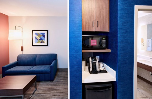 Dieppe Hotel | Holiday Inn Express Hotel & Suites Airport Dieppe by IHG