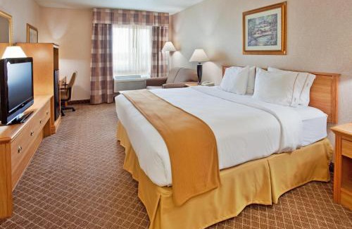 Beatrice Hotel | Holiday Inn Express Hotel & Suites Beatrice by IHG