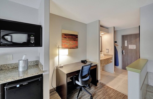 Beatrice Hotel | Holiday Inn Express Hotel & Suites Beatrice by IHG