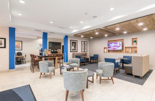 LaGrange Hotel | Holiday Inn Express Hotel & Suites Lagrange I-85 by IHG