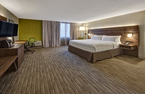 Hayfield Dundee Hotel | Holiday Inn Express Louisville Airport Expo Center by IHG
