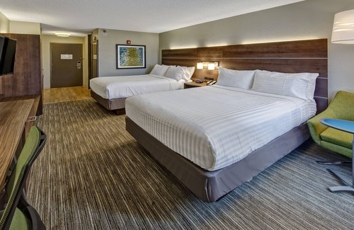 Hayfield Dundee Hotel | Holiday Inn Express Louisville Airport Expo Center by IHG