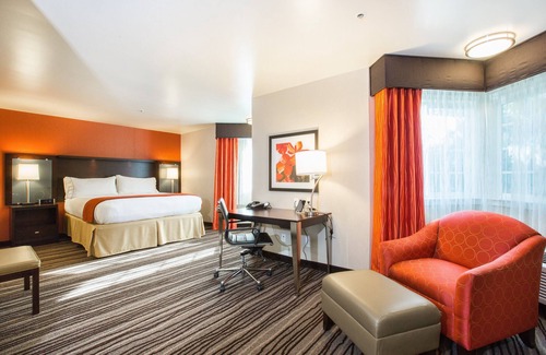 Shoreline West Hotel | Holiday Inn Express Mountain View - S Palo Alto by IHG