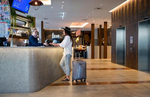 Newcastle West Hotel | Holiday Inn Express Newcastle by IHG