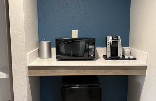 Rocky Mount Hotel | Holiday Inn Express Rocky Mount Sports Center by IHG