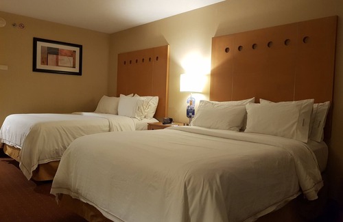 Saltillo Hotel | Holiday Inn Express Saltillo Zona Aeropuerto by IHG