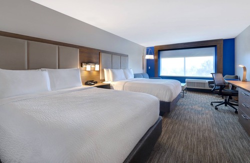 Brighton Hotel | Holiday Inn Express & Suites Brighton by IHG