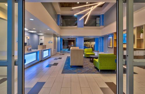 Effingham Hotel | Holiday Inn Express & Suites - Effingham by IHG