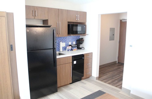 Eau Claire Hotel | Holiday Inn Express & Suites Eau Claire West I-94 by IHG