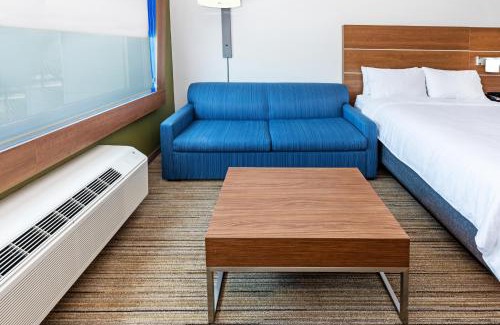 Stafford Hotel | Holiday Inn Express & Suites - Stafford NW - Sugar Land by IHG