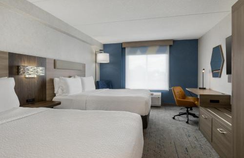 Industrial Park Hotel | Holiday Inn Express & Suites Ottawa East-Orleans by IHG