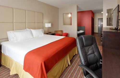 Stonybrook-Wilshire Hotel | Holiday Inn Express & Suites Northeast by IHG