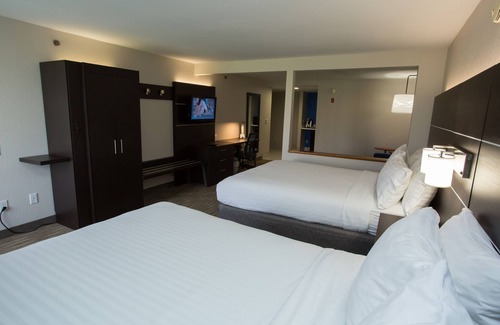 Wilmington Hotel | Holiday Inn Express Wilmington by IHG