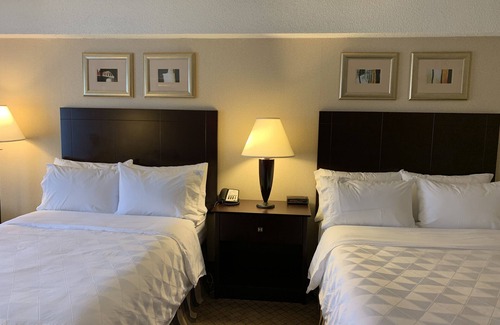 Johnstown Hotel | Holiday Inn Johnstown Downtown by IHG