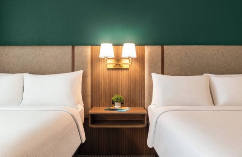 East Bank Hotel | Holiday Inn Nashville Downtown - Stadium by IHG