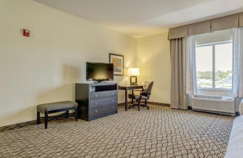 Poplar Bluff Hotel | Holiday Inn Poplar Bluff by IHG
