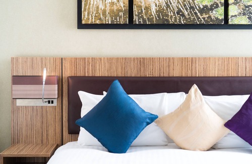 Stevenage Hotel | Holiday Inn Stevenage by IHG