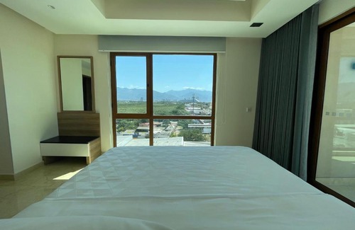 Puerto Vallarta Hotel | Holiday Inn & Suites - Puerto Vallarta Marina & Golf by IHG