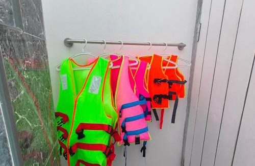 Bang Saen Ville Casa | Holiday Pool Villa Bangsean Chonburi - 3 Bedrooms Villas up to 12 people