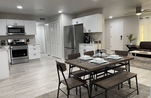 Mesa Vista Casa | Holiday Ready Cozy Home 3BR/2BA near shopping hospitals and more