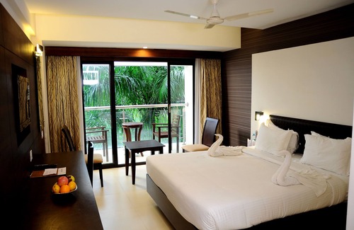 Vazhayil Hotel | Holiday Vista