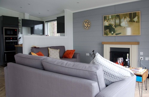 Acomb Apartamento | Superior-Lodge-With Hot Tub-Baño privado con ducha