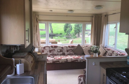 Llanvair Kilgeddin Cabaña | HOLLIE, family friendly, with a garden in Raglan