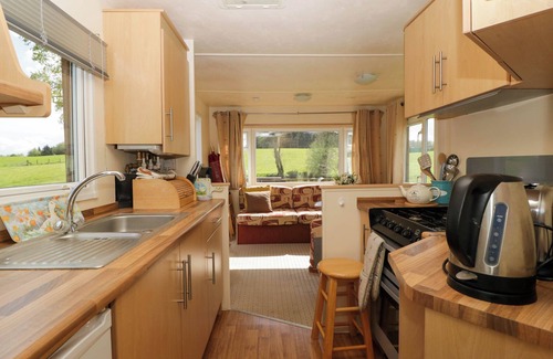 Llanvair Kilgeddin Cabaña | HOLLIE, family friendly, with a garden in Raglan