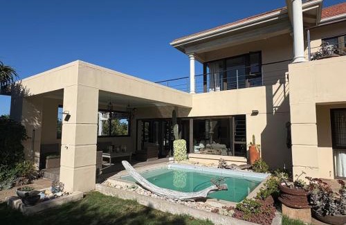 Humewood Villa | Holmely House