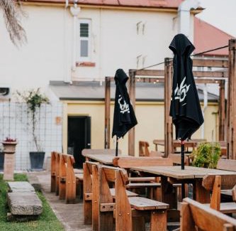 Holmesville Hotel | Holmesville Hotel