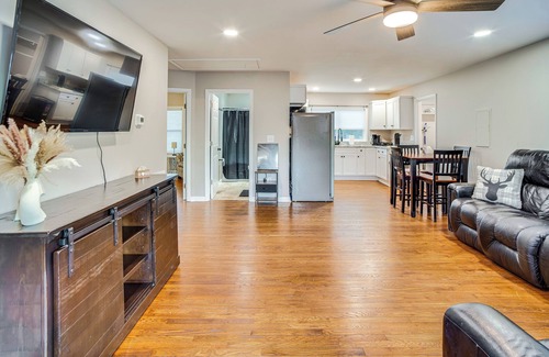 Hendersonville Casa | Home 14 Mi to Highpoint Health w/ Fenced Yard!