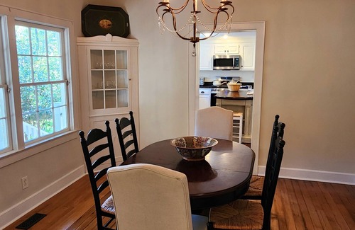 Summerville Historic District Casa | Home in Historic Downtown Summerville