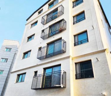 Cheonho-dong Apartamento | Home Woodsage