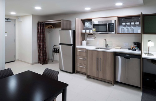 Northside Hotel | Home2 Suites by Hilton Jacksonville Airport