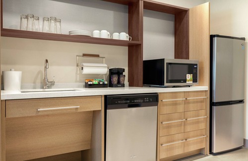 Ballentine Manor Estates Hotel | Home2 Suites by Hilton Sarasota - Bradenton Airport, FL