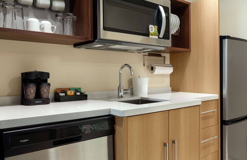 Ballentine Manor Estates Hotel | Home2 Suites by Hilton Sarasota - Bradenton Airport, FL