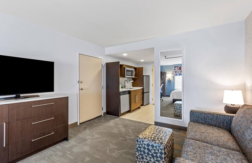 Austintown Hotel | Home2 Suites by Hilton Youngstown West/Austintown