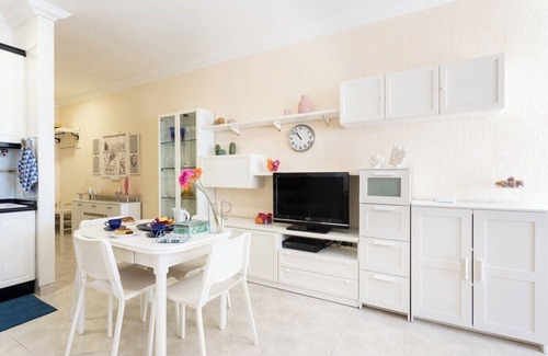 Santa Cruz de Tenerife Apartamento | Home2Book Beach Front Las Gaviotas