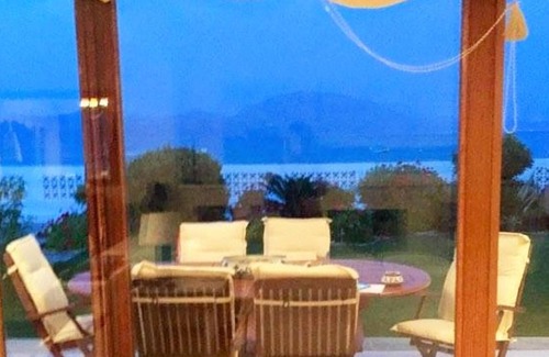 Nerantza Villa | Homerez - ¡A 20 m de la playa! Bonita villa para 5 pers. con piscina en Nerantza