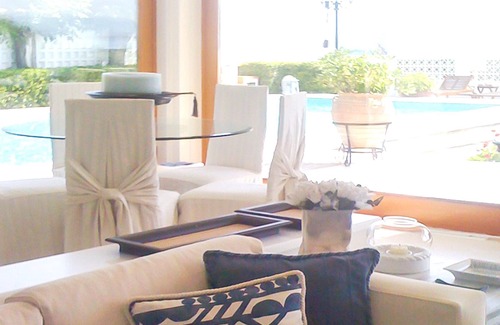 Nerantza Villa | Homerez - ¡A 20 m de la playa! Bonita villa para 5 pers. con piscina en Nerantza