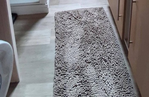 Grandcamp-Maisy Chalet De Esquí | Homerez - ¡A 200 m de la playa! Chalet a la montaña con piscina compartida