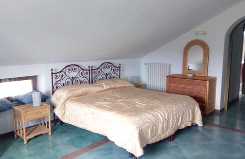 Pontecagnano Faiano Apartamento | Homerez - Apartement 4 km away from the beach for 3 ppl. with garden at Faiano