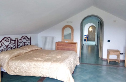 Pontecagnano Faiano Apartamento | Homerez - Apartement 4 km away from the beach for 3 ppl. with garden at Faiano